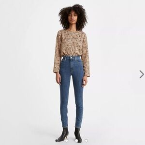 Levi’s 721 High Rise Skinny Women's Jeans in color Lapis Trot 26W X 28L